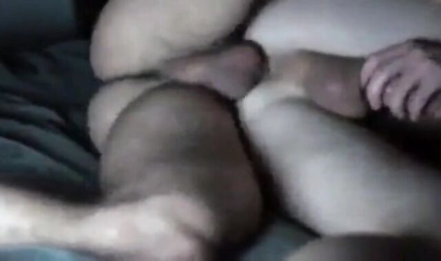 Bareback Amateur Takes on Big Cock in Bochum