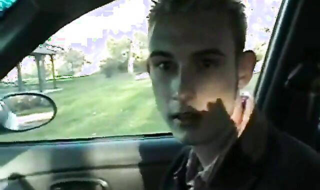 Twink Blows in Car and Gets a Facial