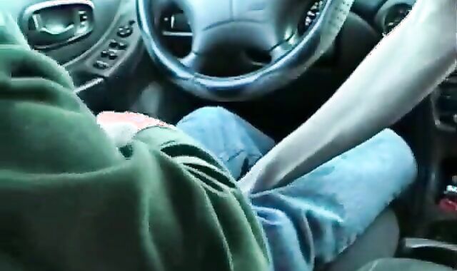 Twink Blows in Car and Gets a Facial