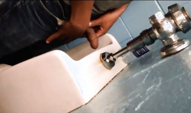 Glory Hole Fun: Amateur Big Cocks Bareback