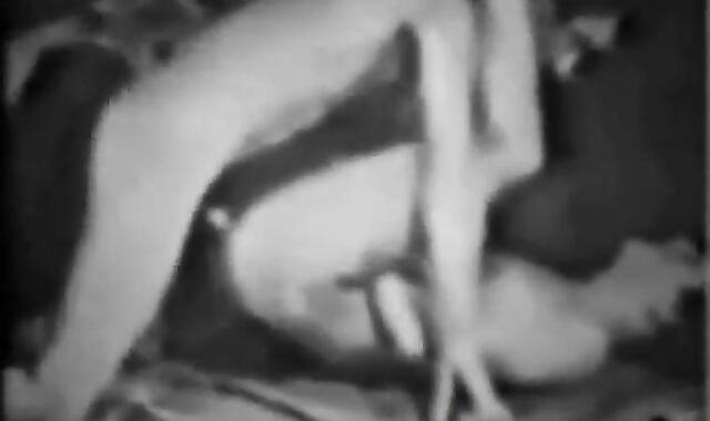 Vintage Bareback Blowjob by Amateurs