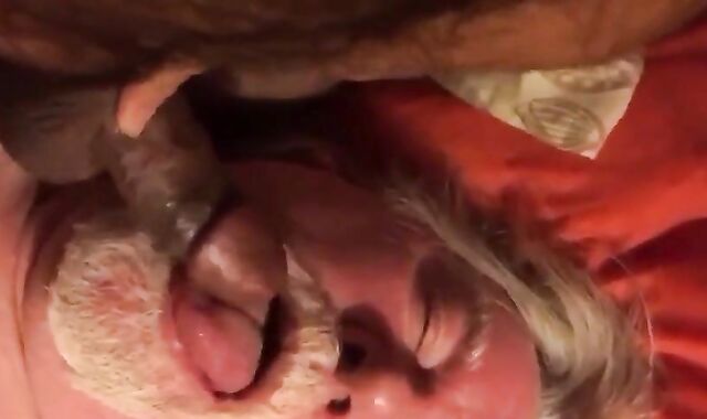 Daddy Barebacks His Cub