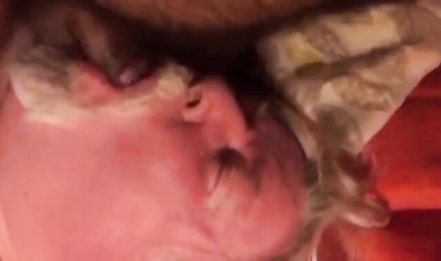 Daddy Barebacks His Cub