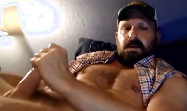 Bearded Muscle Daddy Jerks Off in Truck