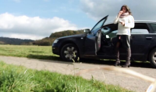 Old Smoking Crossdresser Jacks Off Outdoors