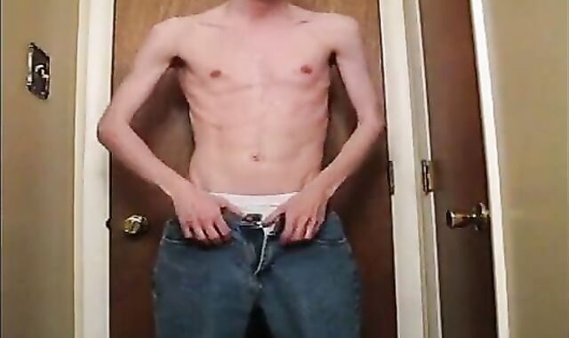 Nerdy Twink's Webcam Show: Big Cock Reveal