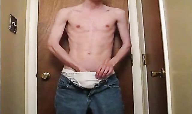 Nerdy Twink's Webcam Show: Big Cock Reveal