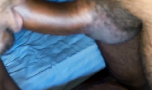 Expat Enjoys Asian Blowjob in Sri Lanka