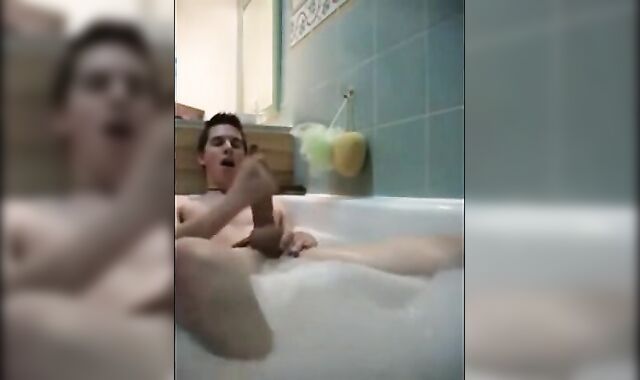 Twink's Solo Bathtub Adventure
