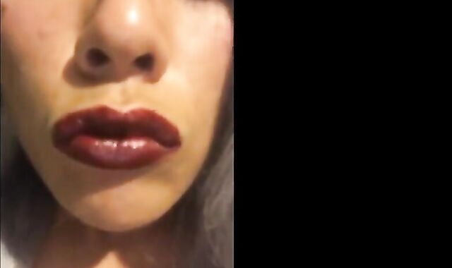 Asian Crossdresser Jerks Off