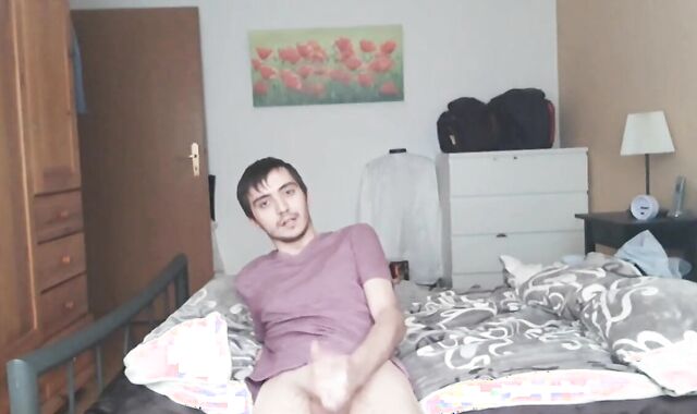 Heißer Twink-Striptease mit Handjob vor der Webcam