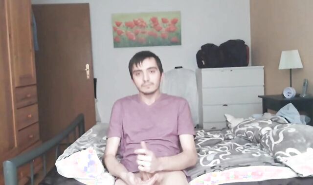 Heißer Twink-Striptease mit Handjob vor der Webcam