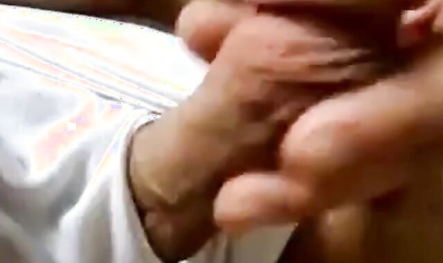 Fat Amateur Gets a Thick 5-Inch Boner