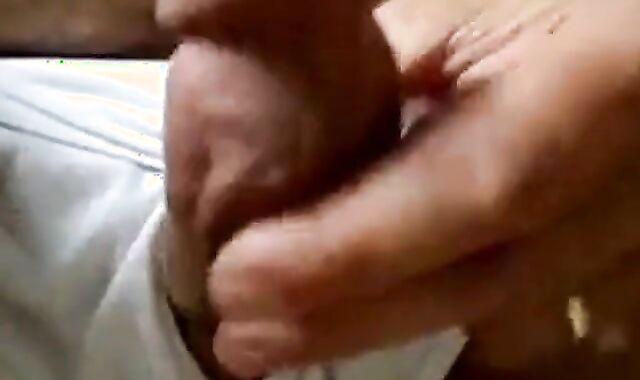 Fat Amateur Gets a Thick 5-Inch Boner