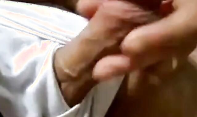 Fat Amateur Gets a Thick 5-Inch Boner