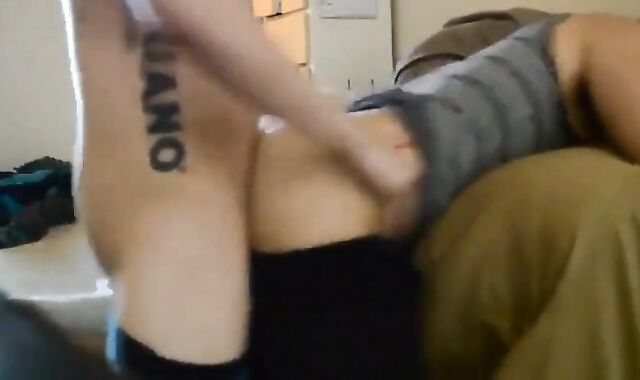 Muscle Hunk Gets His Hole Filled by Amateur Top