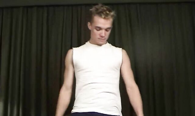 Brenden gay Porn HD 1080p