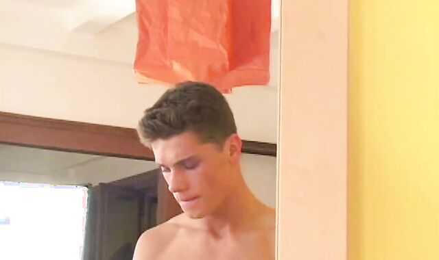 Brett Tamblyn Photosession Video