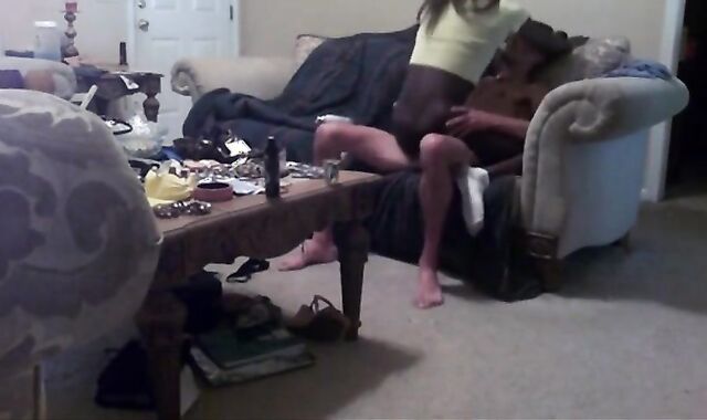 Black Tranny Barebacked by Tall White Guy