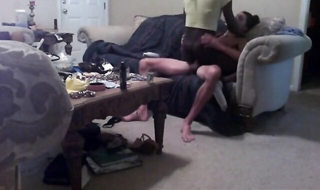 Black Tranny Barebacked by Tall White Guy