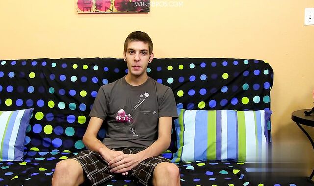 Who Wants To Play Doctor With Max