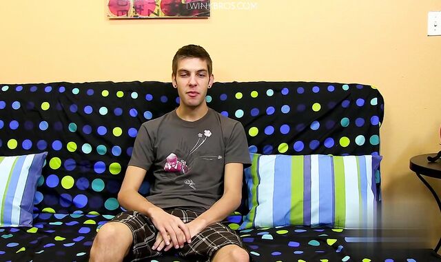 Who Wants To Play Doctor With Max