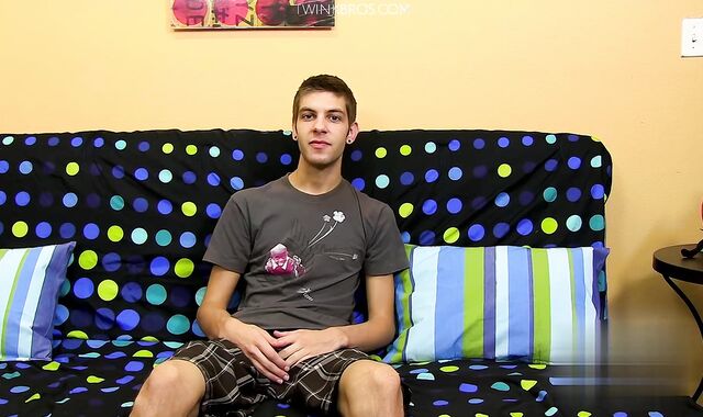 Who Wants To Play Doctor With Max