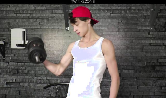 Muscle Flexing Massage Alessandro Katz