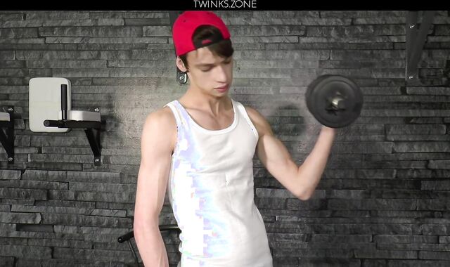 Muscle Flexing Massage Alessandro Katz