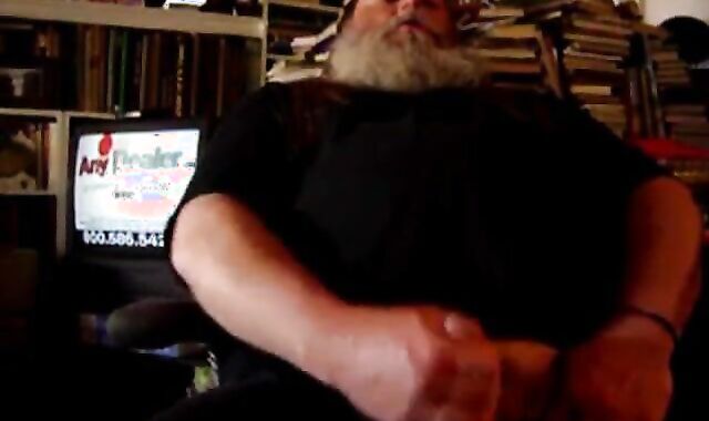 Daddy Bear Jerks Off Solo