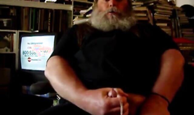 Daddy Bear Jerks Off Solo