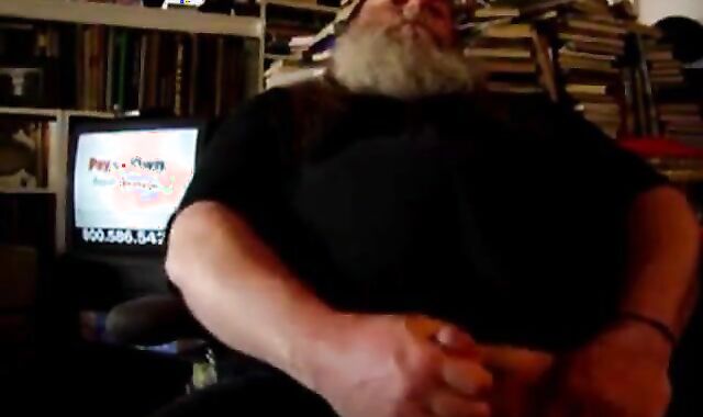 Daddy Bear Jerks Off Solo