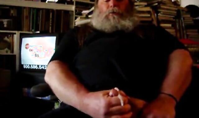 Daddy Bear Jerks Off Solo