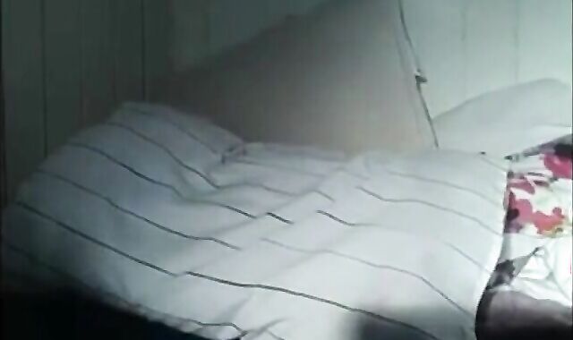 Huge Dick Amateur Twink on Webcam