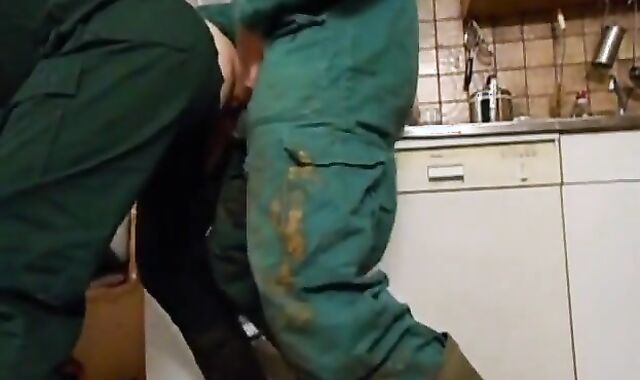 Twink Amateur Bareback IV