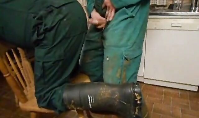 Twink Amateur Bareback IV