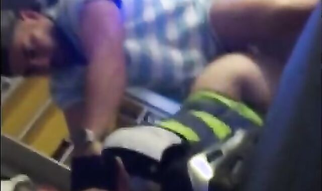 Bareback Amateur Fucks a Construction Worker