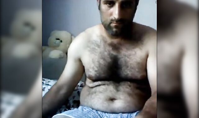 Big-Cock Turkish Bear Masturbates on Webcam