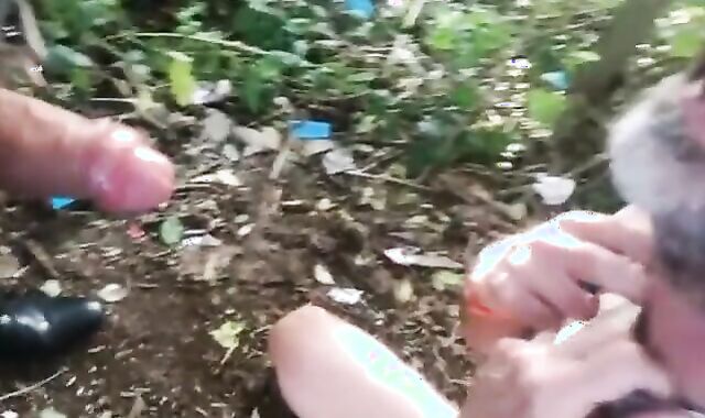 Outdoor Blowjob Tables Turned on Amateurs