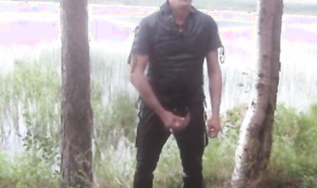 Finnish amateur gayporn model juha vantanen cum