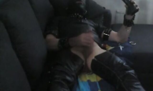 Finnish amateur gayporn model juha vantanen cum