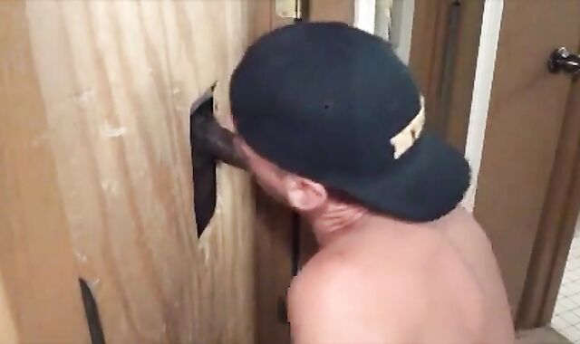Sucking BBC At Glory Hole - Amateur Interracial Gay Video
