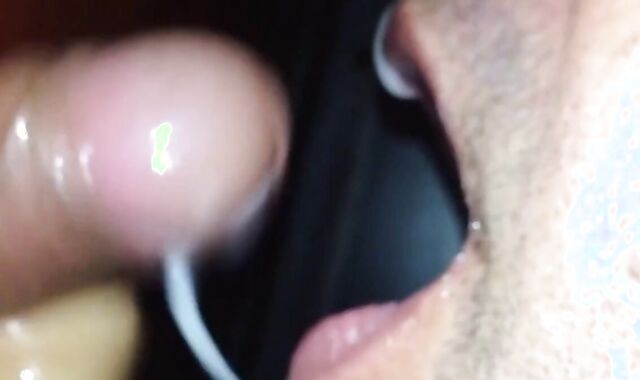 Glory Hole Big-Cock Blowjob: A Huge Load