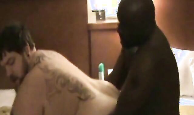 Fat Amateur Bears in Interracial Action 2