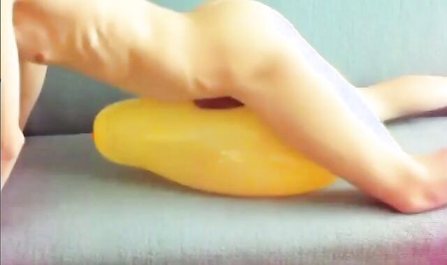 Twink Humps Yellow Balloon to Cum