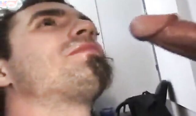 Muscular Hunk Swallows a Creamy Load 2