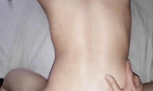 Deliciosa Follada Caliente con Pollas sin Condón