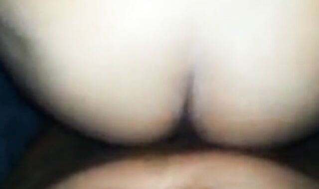 Un plan cul bareback avec un grand rebebe