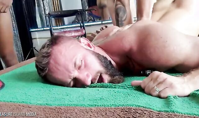 bunch-romp Breeding Bearded escort