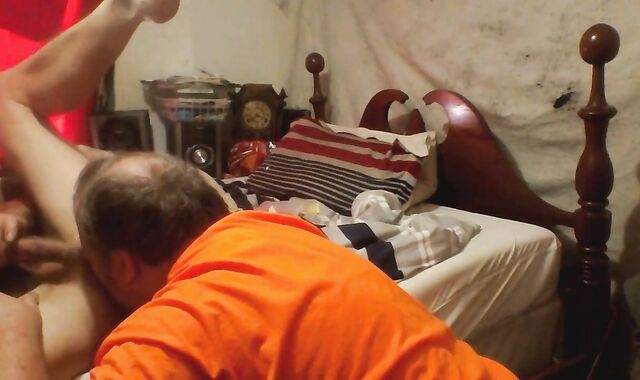 Stranger Servicing: Bear's Blowjob Adventure